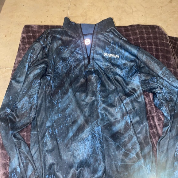 Magellan outdoors reversible half zip - Picture 2 of 2